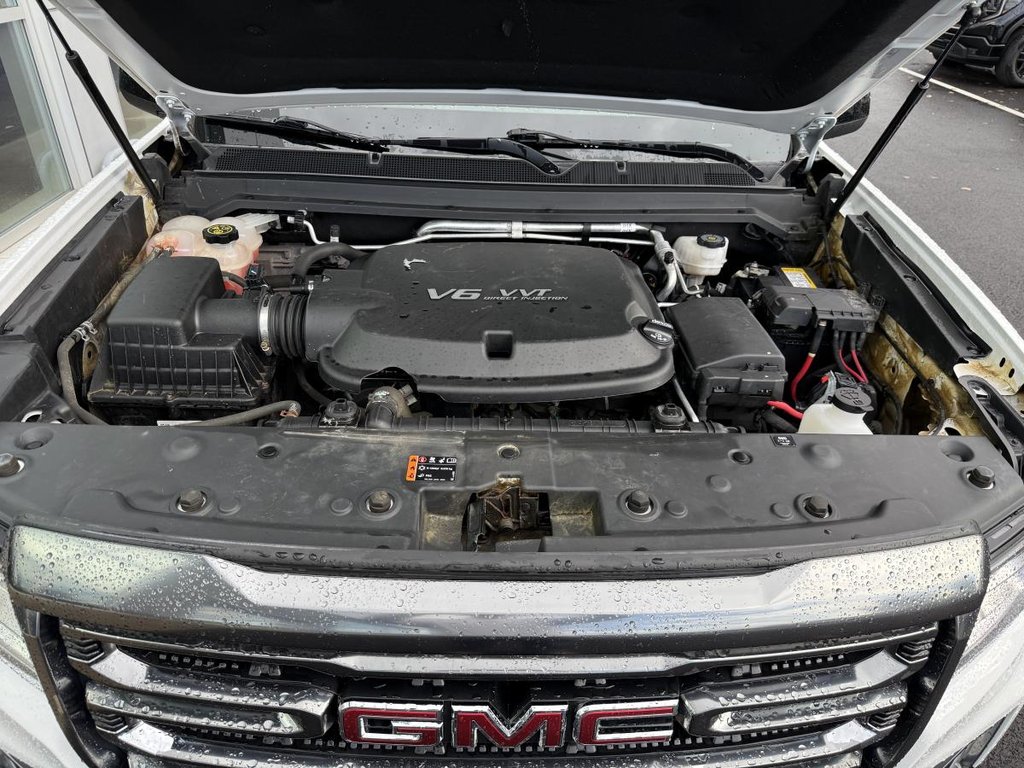 2022 GMC Canyon 4x4 AT4 Crew Cab V6 3.6L 6ft in Quebec, Quebec - 29 - w1024h768px