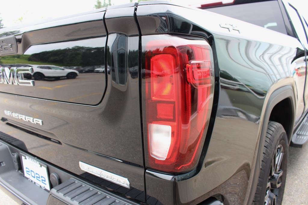 2022 GMC Sierra 1500 LTD in Quebec, Quebec - 16 - w1024h768px