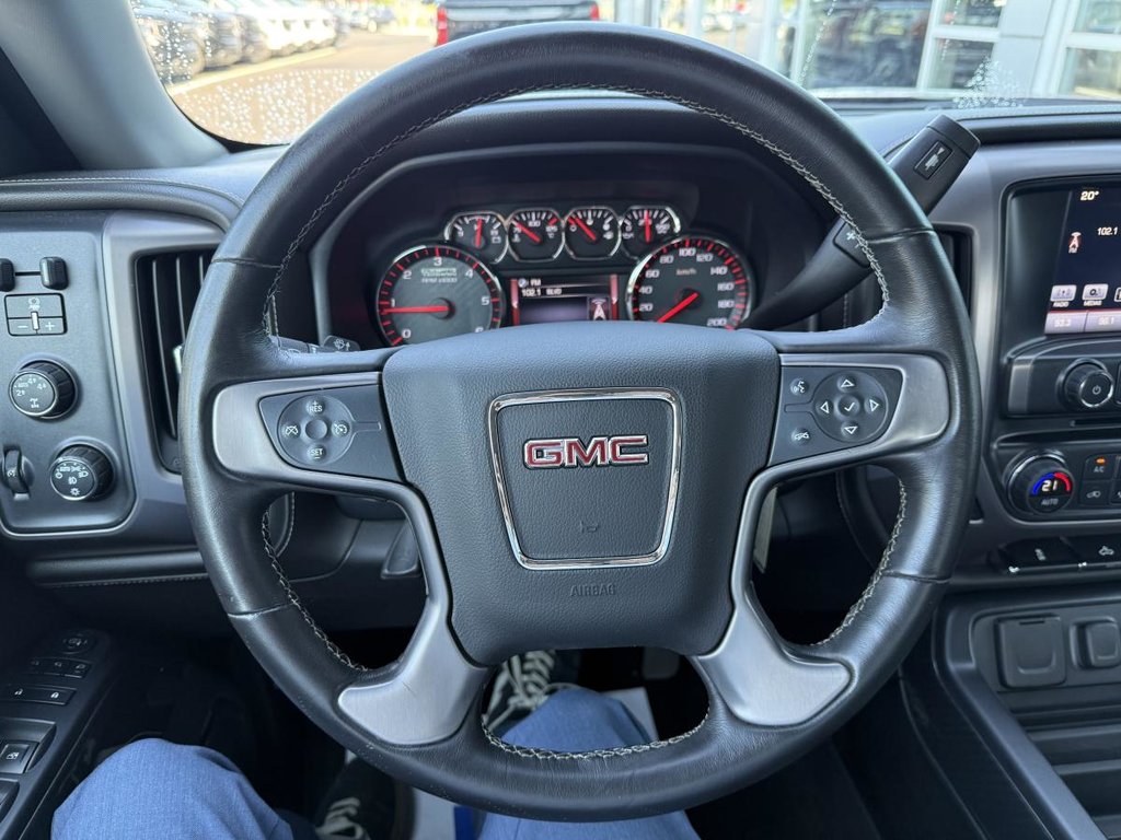 GMC Sierra 1500 SLE Cabine Club v8 5.3L 2016 à Québec, Québec - 16 - w1024h768px