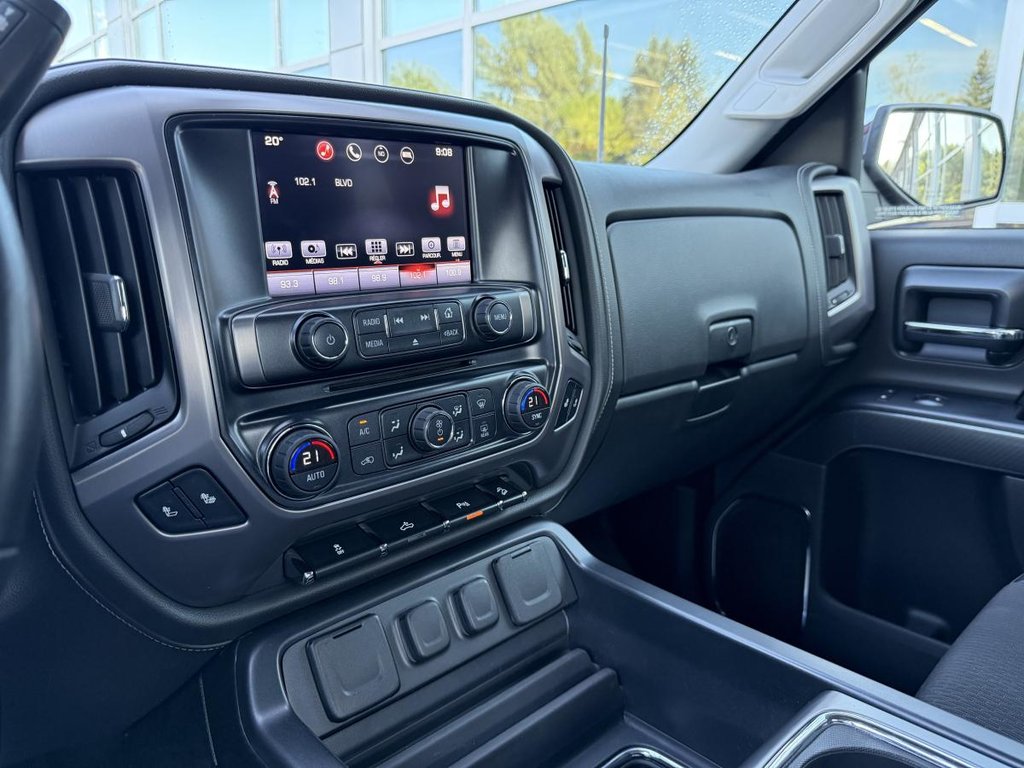 GMC Sierra 1500 SLE Cabine Club v8 5.3L 2016 à Québec, Québec - 20 - w1024h768px