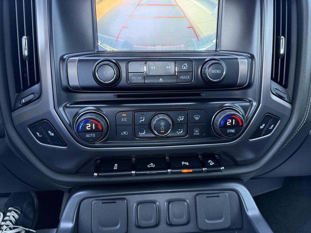 GMC Sierra 1500 SLE Cabine Club v8 5.3L 2016 à Québec, Québec - 22 - w1024h768px