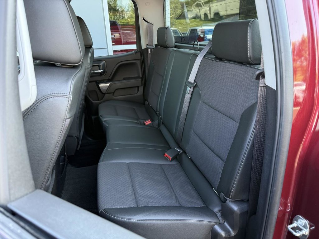 GMC Sierra 1500 SLE Cabine Club v8 5.3L 2016 à Québec, Québec - 26 - w1024h768px