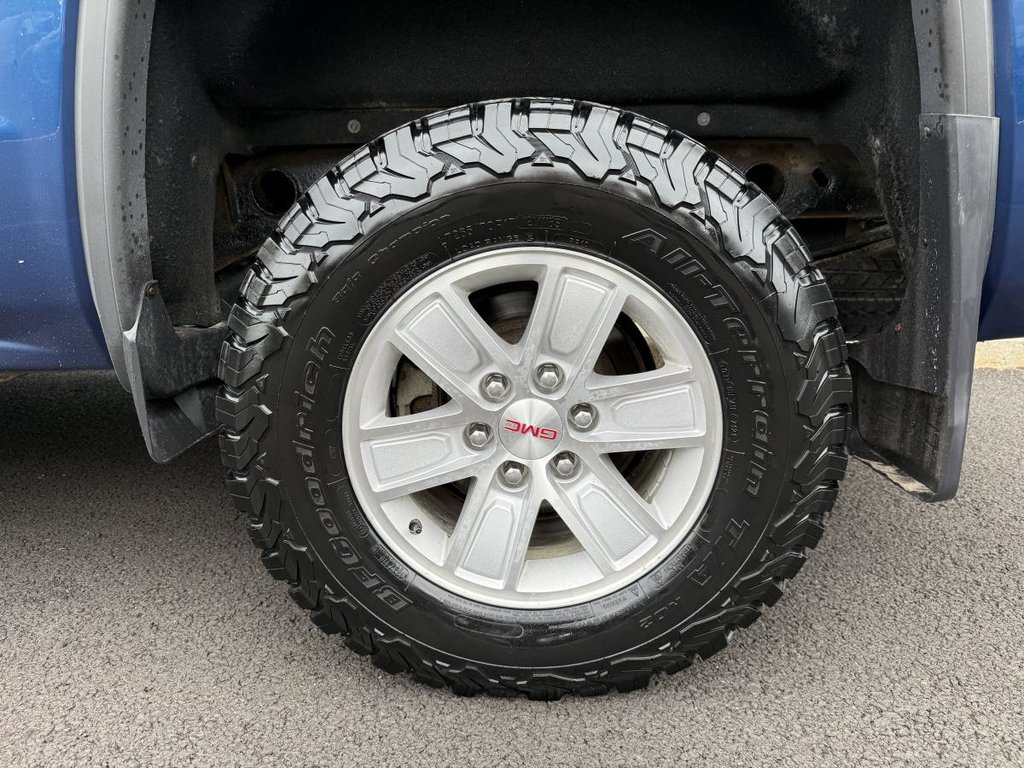 GMC Sierra 1500 4x4 SLE Crew Cab V8 5.3L 6.5ft 2017 à Quebec, Québec - 6 - w1024h768px