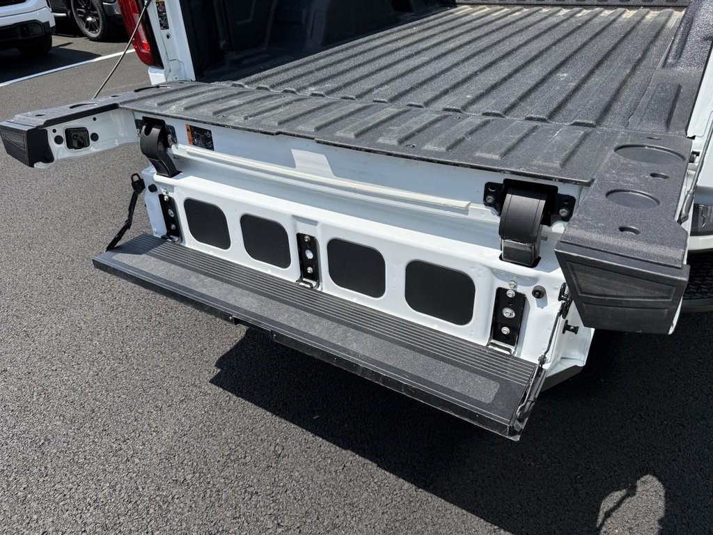 2023 GMC Sierra 1500 4x4 AT4 Crew Cab 3.0L Diesel 6.6ft in Quebec, Quebec - 28 - w1024h768px