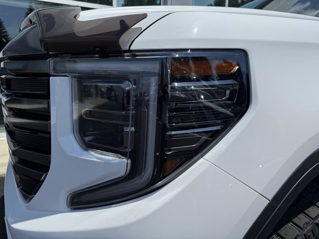 2023 GMC Sierra 1500 4x4 AT4 Crew Cab 3.0L Diesel 6.6ft in Quebec, Quebec - 9 - w1024h768px