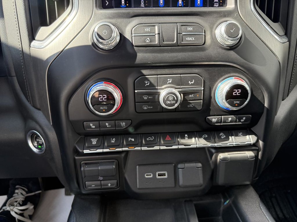 GMC Sierra 2500 HD Denali Crew Cab Duramax 8 ft box 2022 à Québec, Québec - 20 - w1024h768px