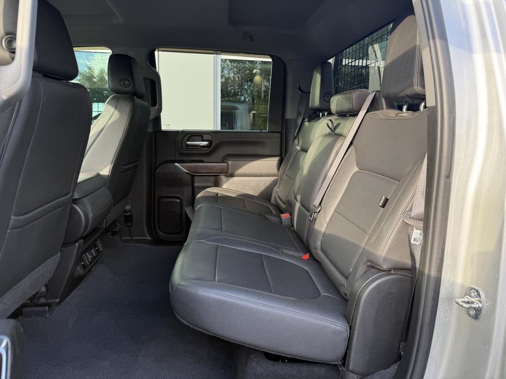 GMC Sierra 3500 HD 4x4 SLT Crew Cab SRW V8 6.6L Diesel 6.6ft 2022 à Québec, Québec - 22 - w1024h768px