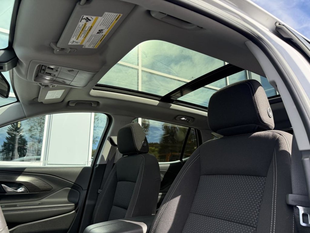 2022 GMC Terrain SLE AWD 1.5L in Quebec, Quebec - 23 - w1024h768px