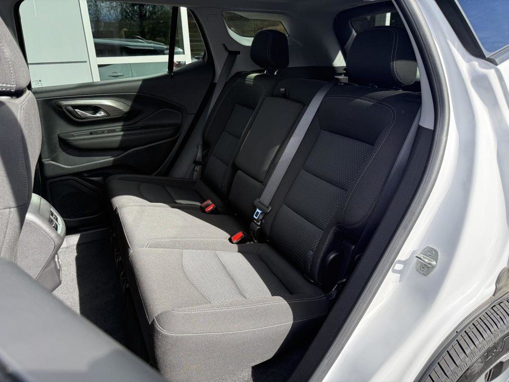 2022 GMC Terrain SLE AWD 1.5L in Quebec, Quebec - 25 - w1024h768px