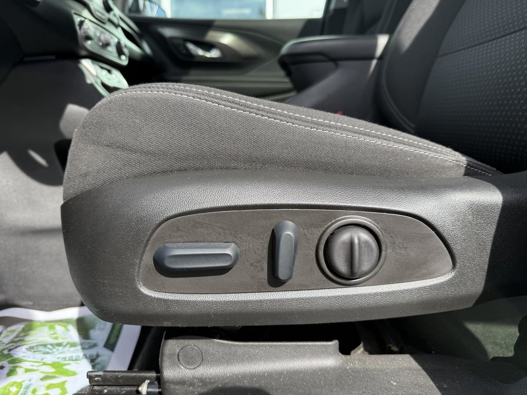 2022 GMC Terrain SLE AWD 1.5L in Quebec, Quebec - 22 - w1024h768px