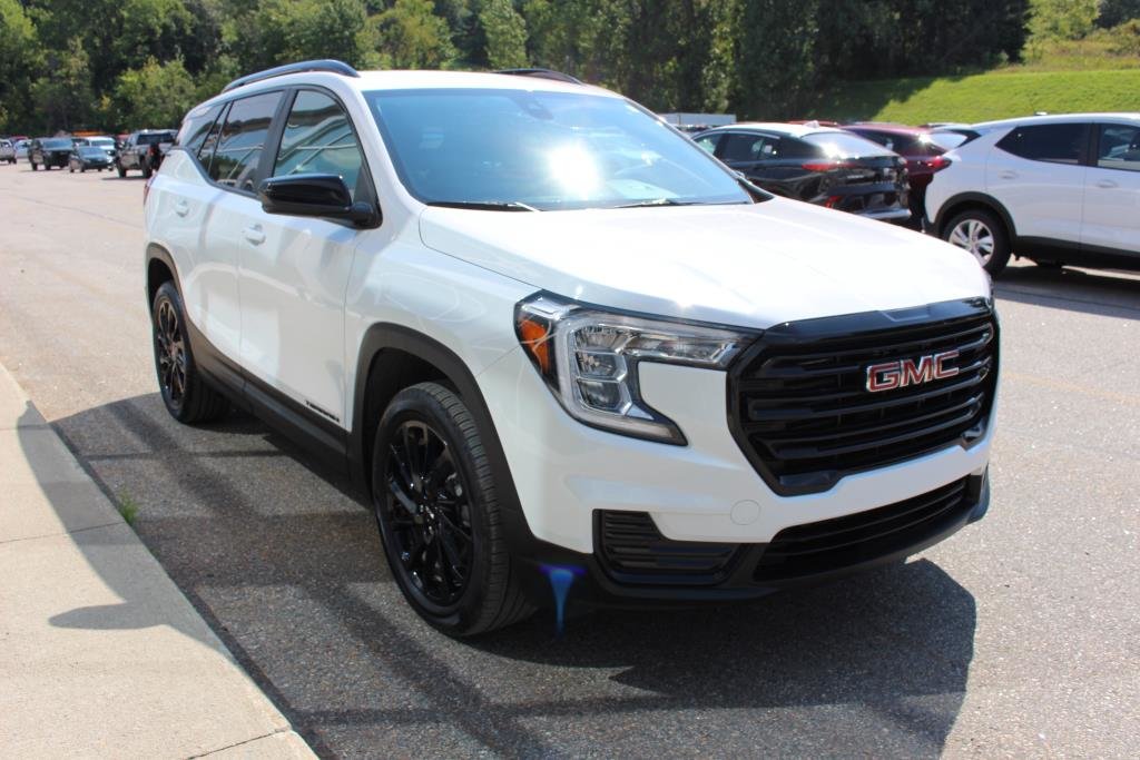 2023 GMC Terrain in Quebec, Quebec - 4 - w1024h768px