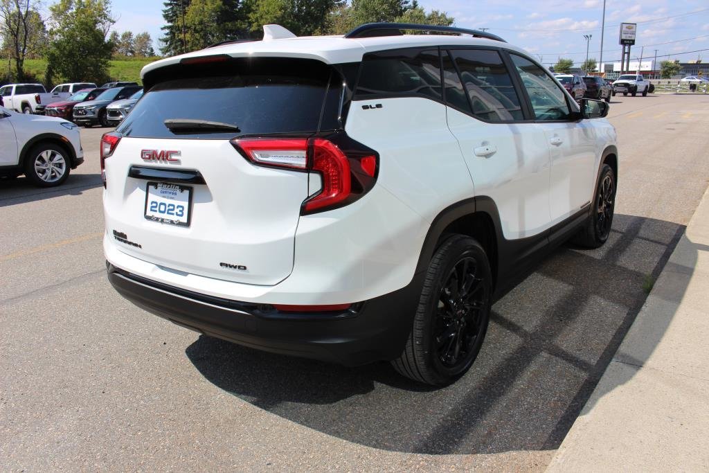 2023 GMC Terrain in Quebec, Quebec - 6 - w1024h768px