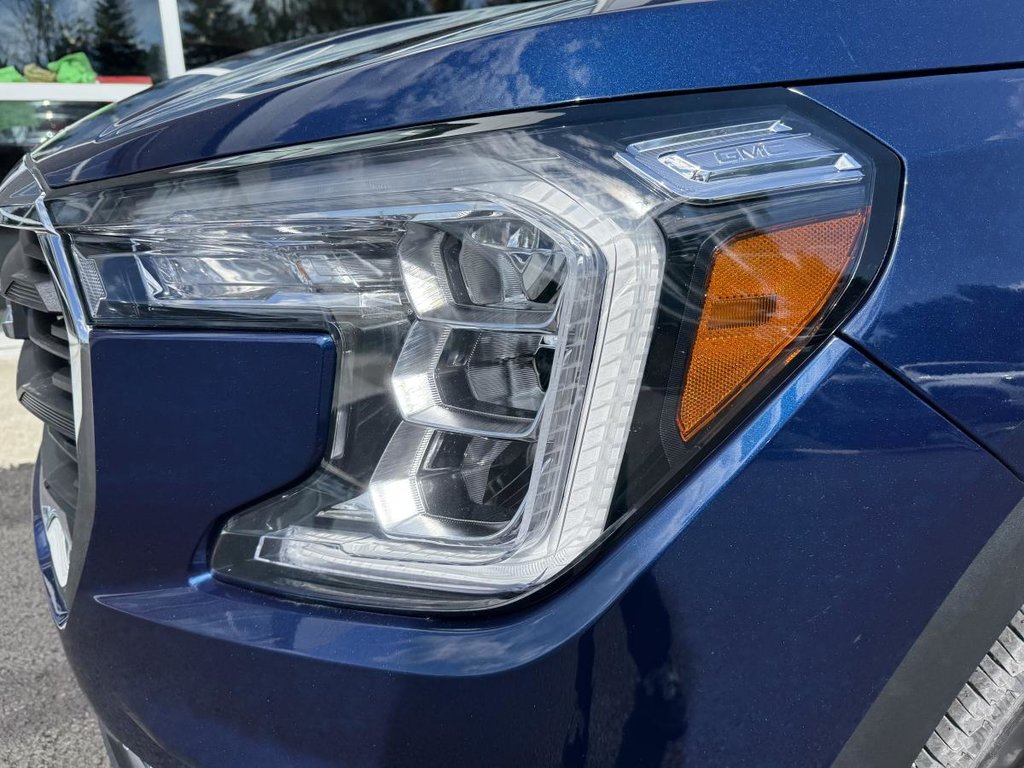 2023 GMC Terrain SLE AWD in Quebec, Quebec - 8 - w1024h768px