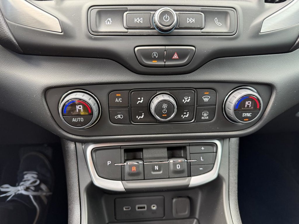2023 GMC Terrain SLE AWD in Quebec, Quebec - 16 - w1024h768px