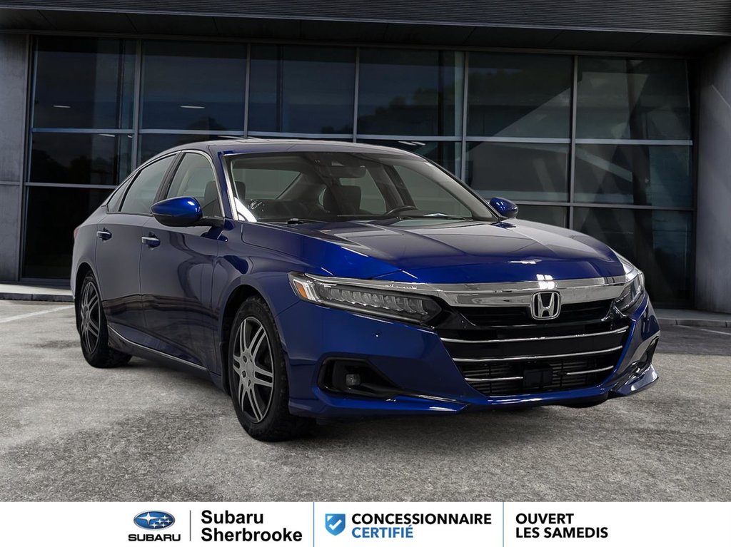 2022 Honda Accord Sedan Touring CVT in Sherbrooke, Quebec - 4 - w1024h768px