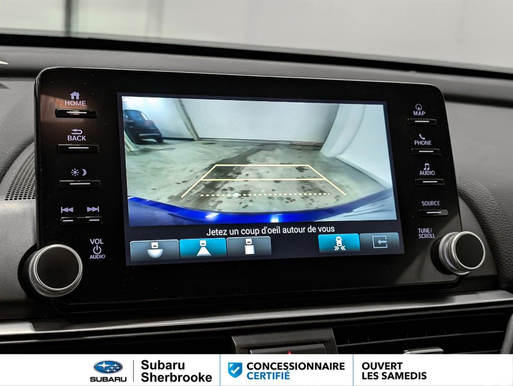 2022 Honda Accord Sedan Touring CVT in Sherbrooke, Quebec - 12 - w1024h768px