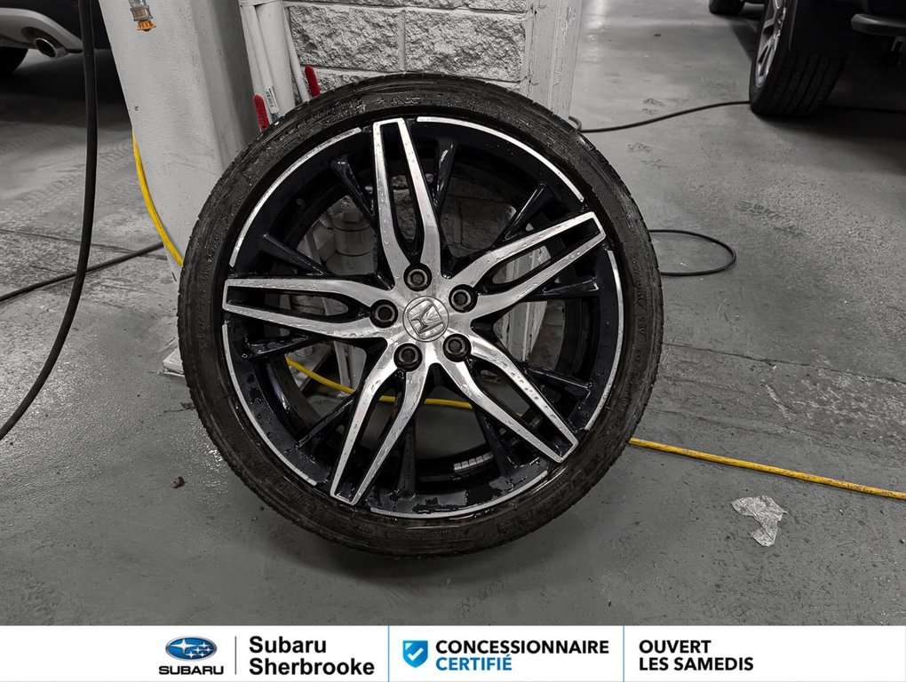 2022 Honda Accord Sedan Touring CVT in Sherbrooke, Quebec - 9 - w1024h768px