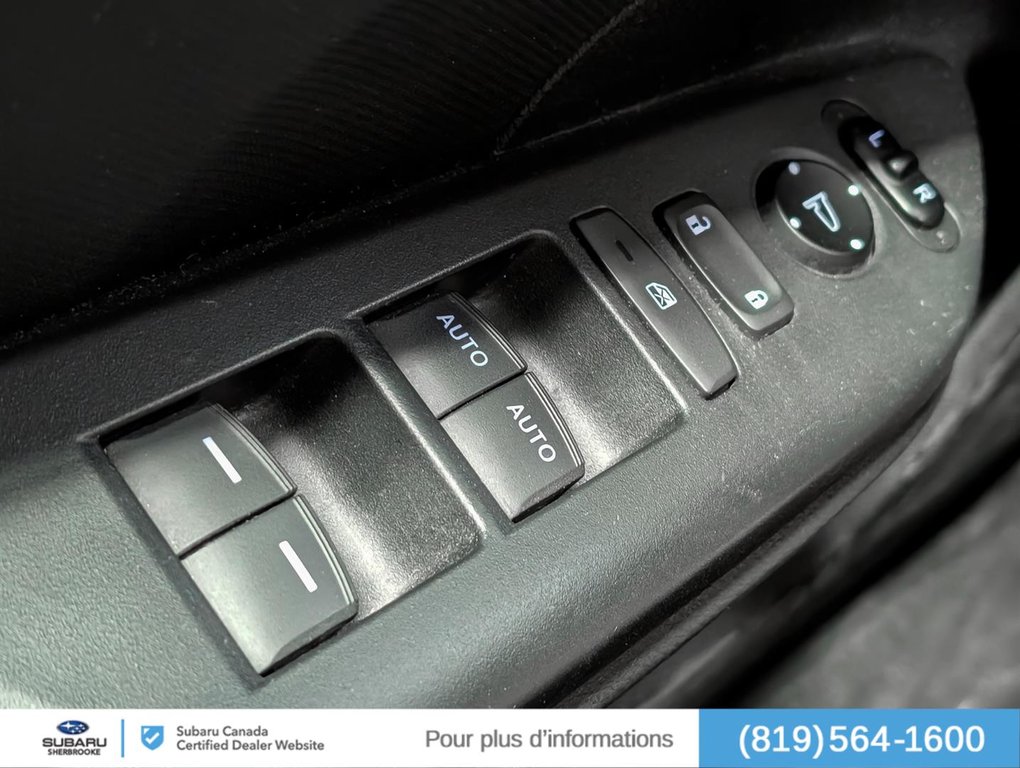 2019 Honda Civic Berline LX in Sherbrooke, Quebec - 15 - w1024h768px