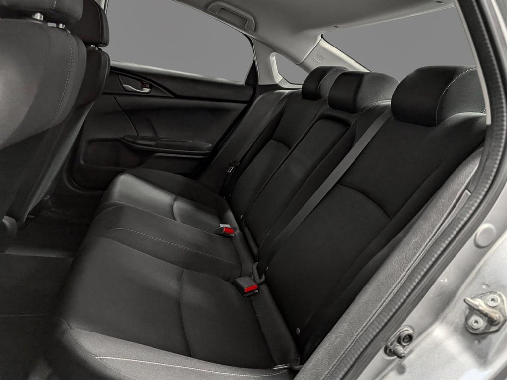 2017 Honda Berline Civic 4 portes LX in Sherbrooke, Quebec - 8 - w1024h768px