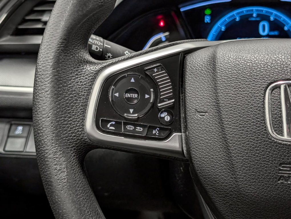 2017 Honda Berline Civic 4 portes LX in Sherbrooke, Quebec - 14 - w1024h768px