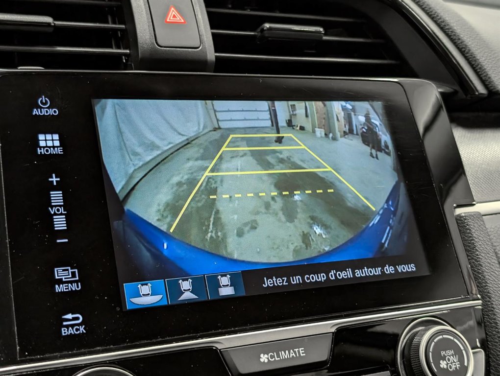2017 Honda Berline Civic 4 portes LX in Sherbrooke, Quebec - 11 - w1024h768px