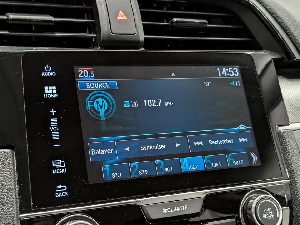 2017 Honda Berline Civic 4 portes LX in Sherbrooke, Quebec - 10 - w1024h768px