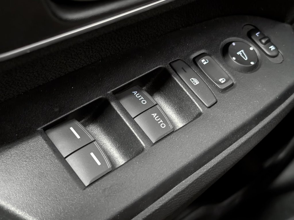 2021 Honda CR-V Sport AWD in Sherbrooke, Quebec - 20 - w1024h768px