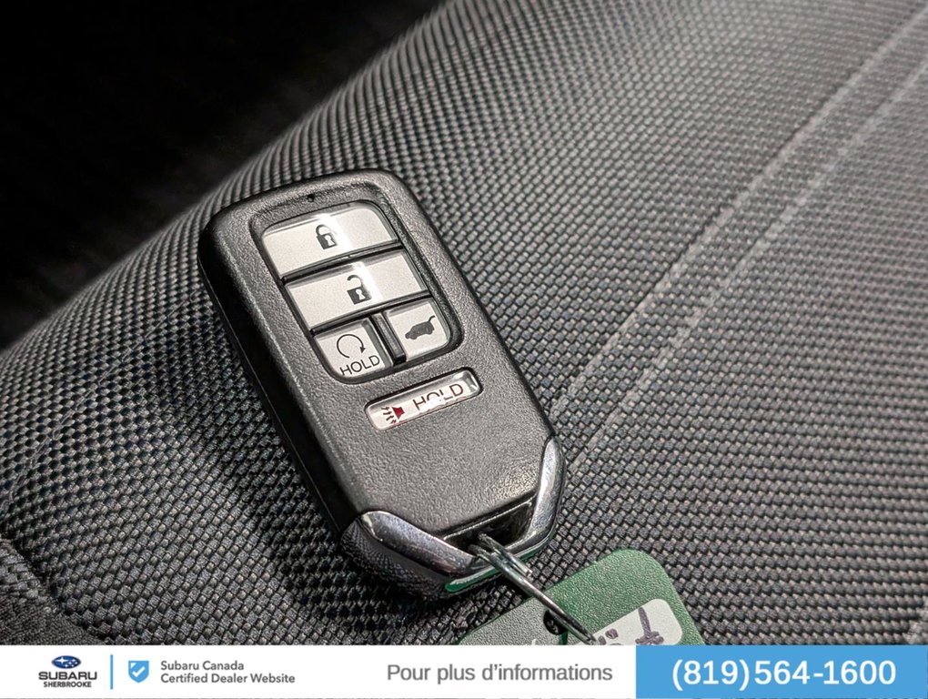 2021 Honda CR-V LX AWD in Sherbrooke, Quebec - 18 - w1024h768px