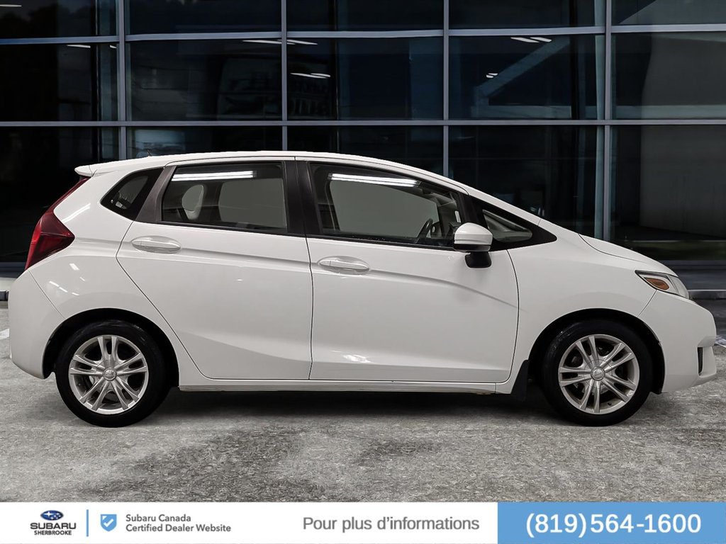 2016 Honda Fit LX/Automatique in Sherbrooke, Quebec - 5 - w1024h768px