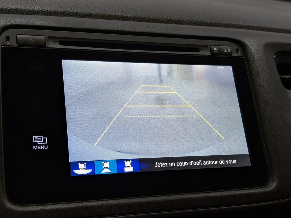 2016 Honda HR-V 4WD LX in Sherbrooke, Quebec - 11 - w1024h768px