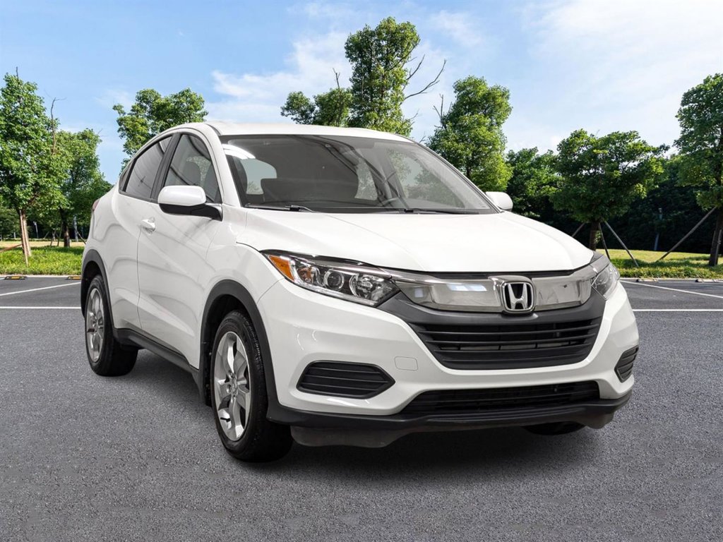 2021 Honda HR-V LX 2WD in Sherbrooke, Quebec - 2 - w1024h768px