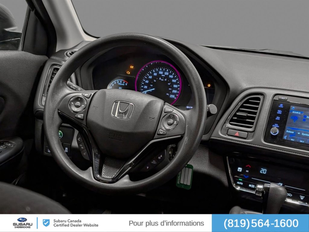 2021 Honda HR-V LX/AWD in Sherbrooke, Quebec - 12 - w1024h768px