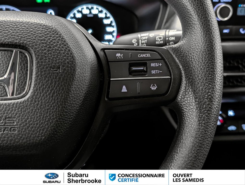 2023 Honda HR-V LX/AWD in Sherbrooke, Quebec - 15 - w1024h768px