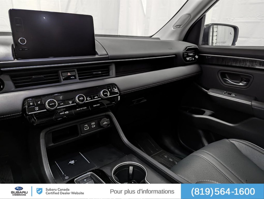 2024 Honda Pilot Touring/AWD in Sherbrooke, Quebec - 11 - w1024h768px