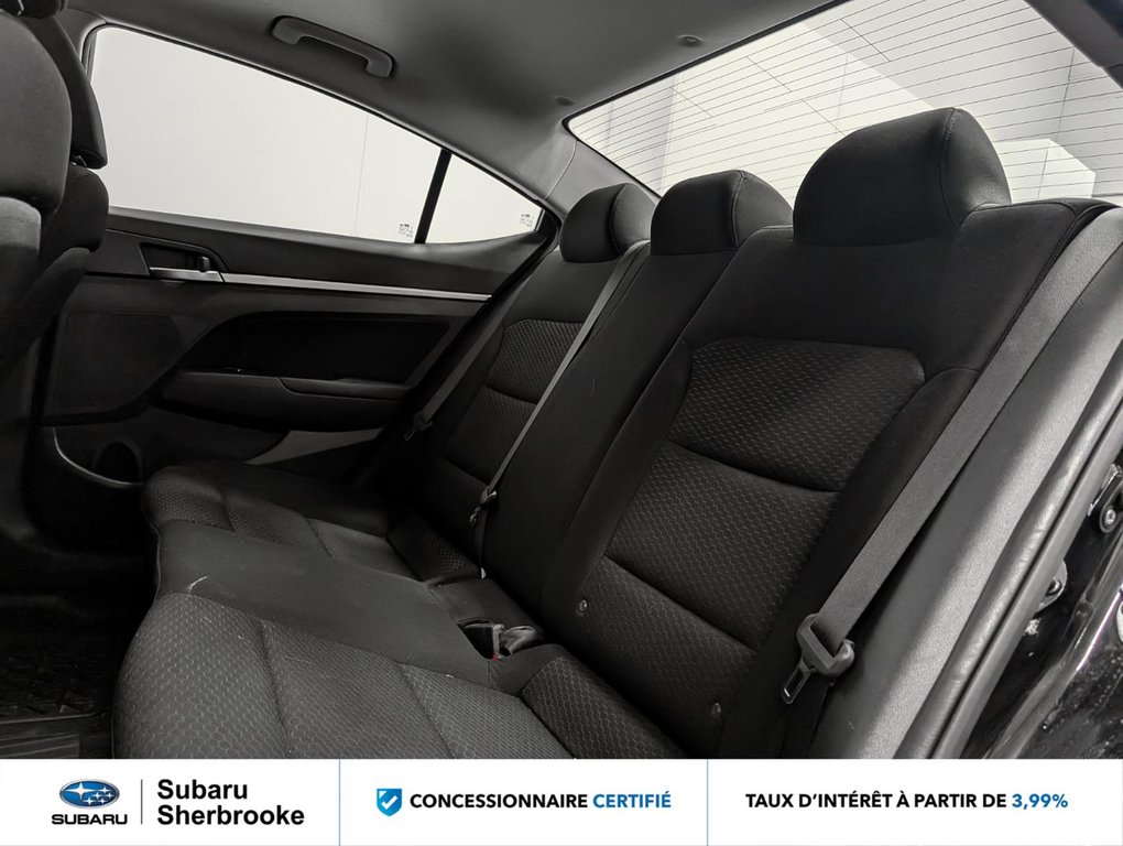 Hyundai Elantra Preferred Auto w-Sun - Safety Package 2019 à Sherbrooke, Québec - 9 - w1024h768px