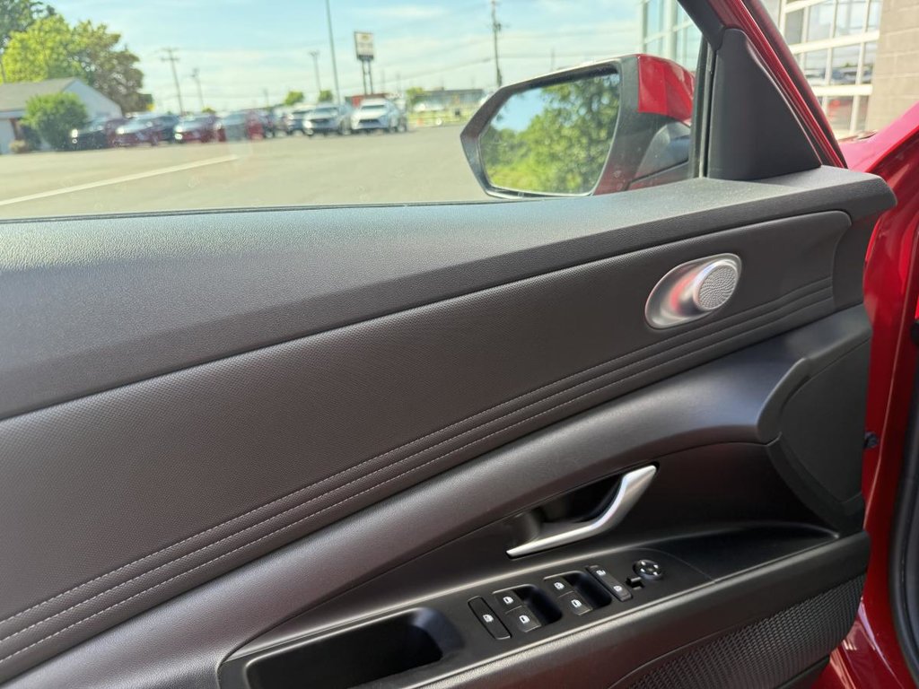 Hyundai Elantra Preferred *JAMAIS ACCIDENTE 2022 à Québec, Québec - 12 - w1024h768px