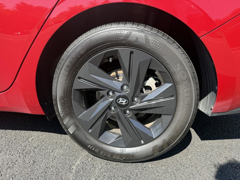 Hyundai Elantra Preferred *JAMAIS ACCIDENTE 2022 à Québec, Québec - 9 - w1024h768px