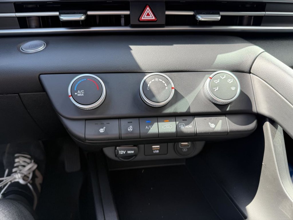 Hyundai Elantra Preferred *JAMAIS ACCIDENTE 2022 à Québec, Québec - 18 - w1024h768px
