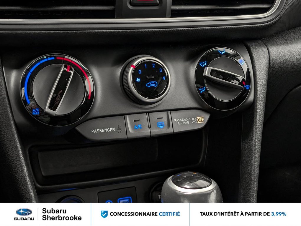 2019 Hyundai Kona 2.0L Preferred AWD in Sherbrooke, Quebec - 10 - w1024h768px