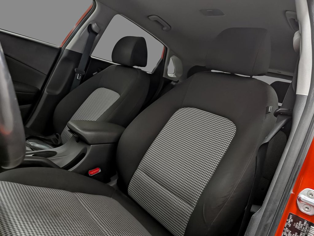 2020 Hyundai Kona 1.6T Trend AWD w-Two-Tone Roof in Sherbrooke, Quebec - 8 - w1024h768px