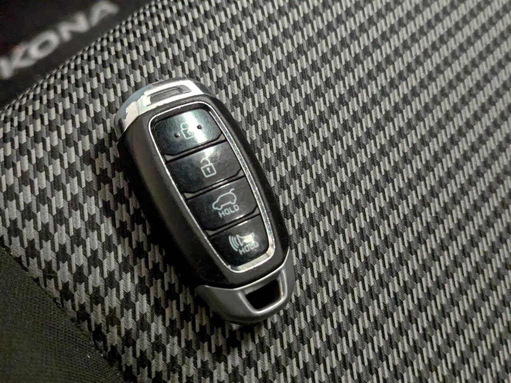 2020 Hyundai Kona 1.6T Trend AWD w-Two-Tone Roof in Sherbrooke, Quebec - 22 - w1024h768px