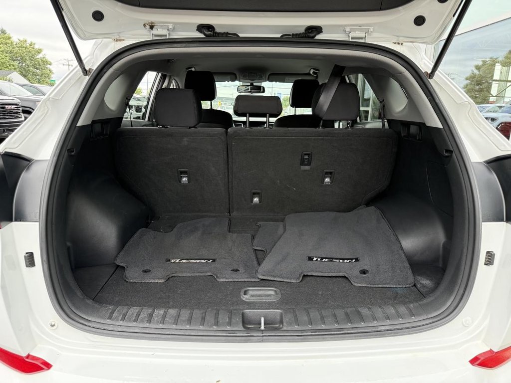 Hyundai Tucson SE 2.0L FWD 2017 à Quebec, Québec - 25 - w1024h768px