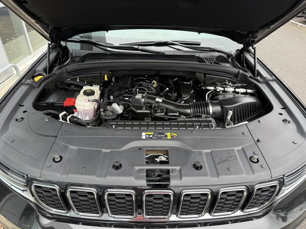 2021 Jeep Grand Cherokee L Limited in Quebec, Quebec - 30 - w1024h768px