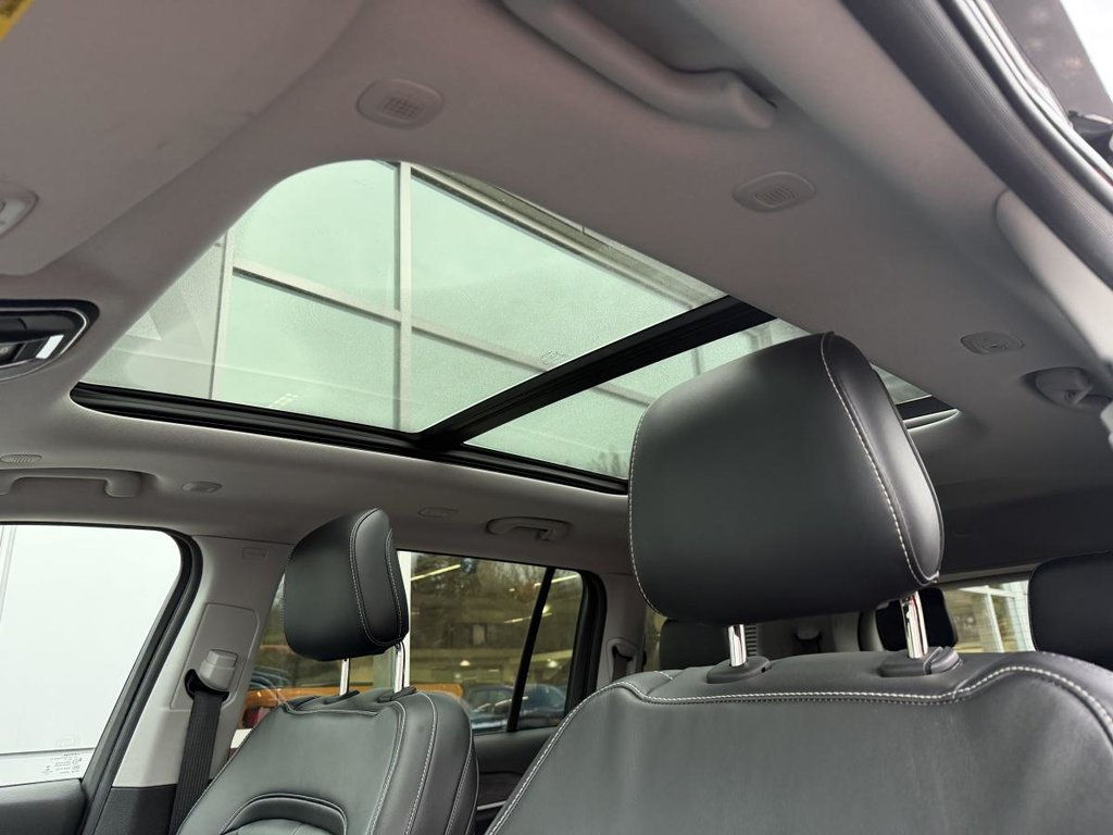 2021 Jeep Grand Cherokee L Limited in Quebec, Quebec - 24 - w1024h768px