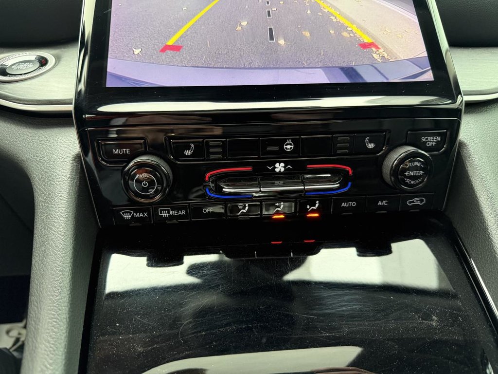 2021 Jeep Grand Cherokee L Limited in Quebec, Quebec - 20 - w1024h768px