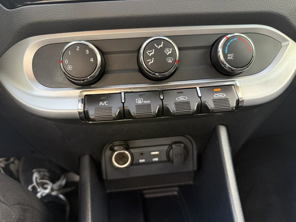 Kia Rio LX+ MANUELLE 2016 à Québec, Québec - 20 - w1024h768px
