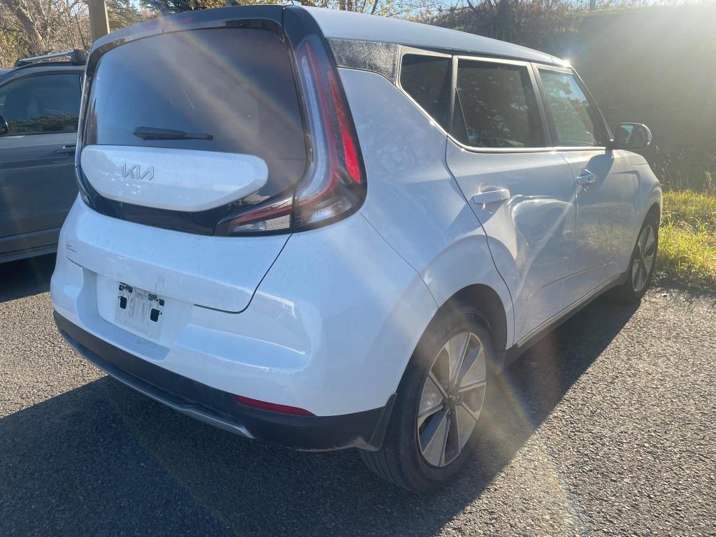 2023 Kia SOUL EV in Quebec, Quebec - 14 - w1024h768px