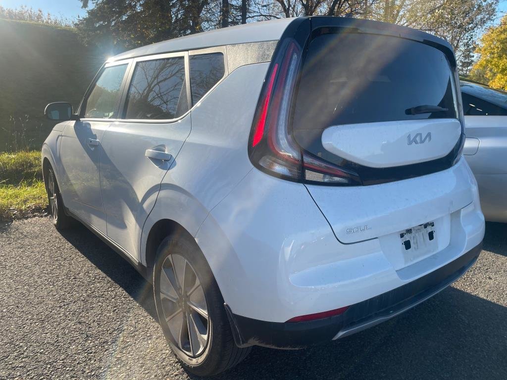 2023 Kia SOUL EV in Quebec, Quebec - 15 - w1024h768px