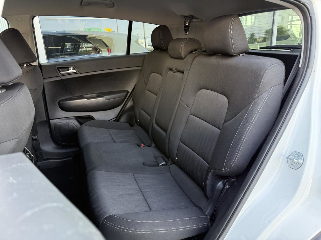 Kia Sportage LX AWD 2020 à Québec, Québec - 23 - w1024h768px