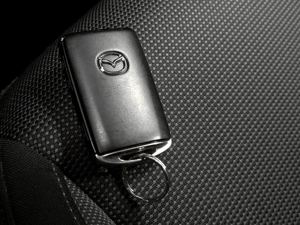 2022 Mazda CX-30 GX AWD in Sherbrooke, Quebec - 20 - w1024h768px